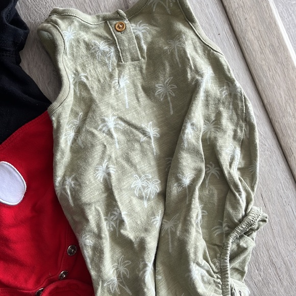 Bundle 3-6M summer clothes - Picture 4 of 4